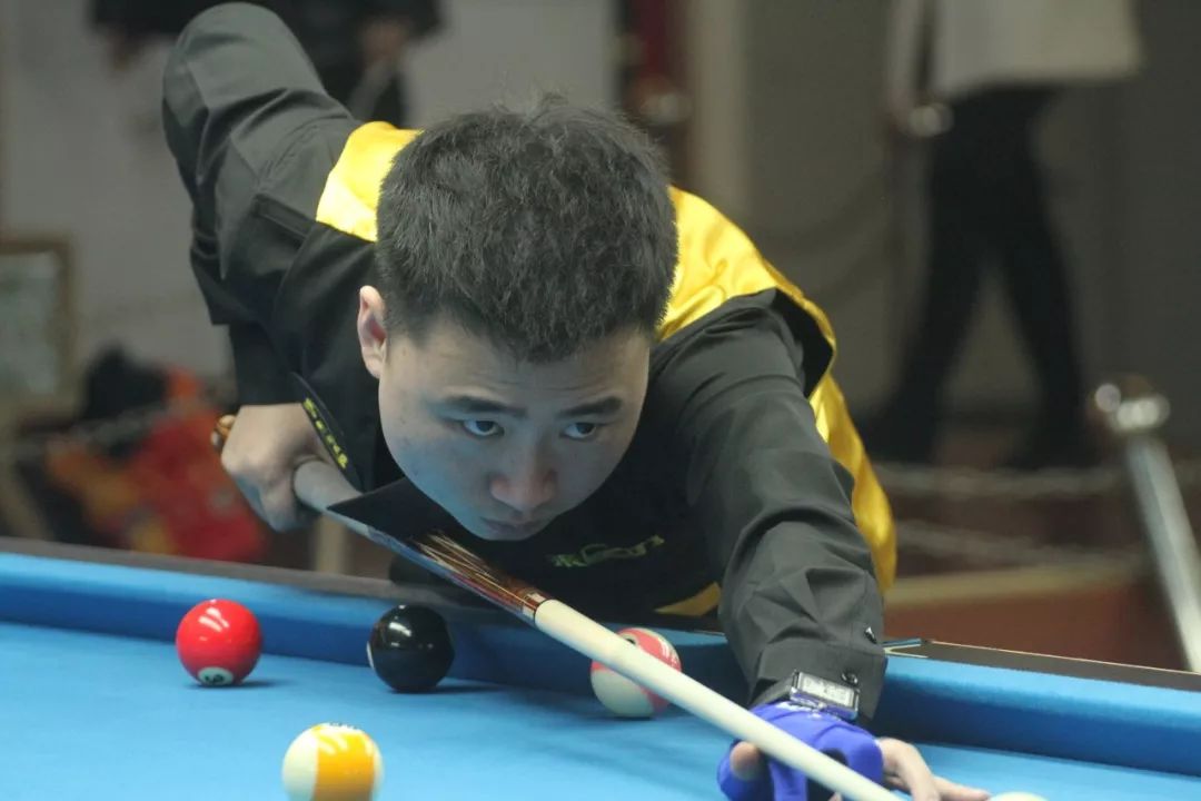 界瞩目的跨 界瞩目的跨